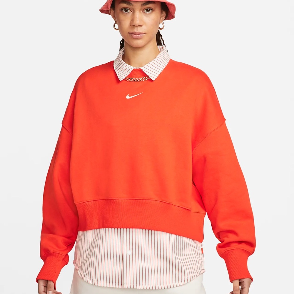 Nike Womens Oversized Crewneck Sweatshirt